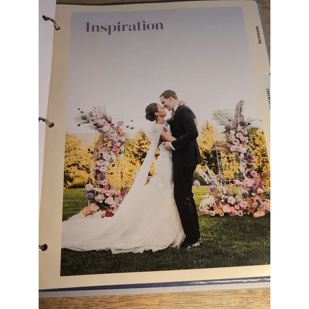 Knot Ultimate Wedding Planner and Organizer, Revised and‎ Updated [binder] :...